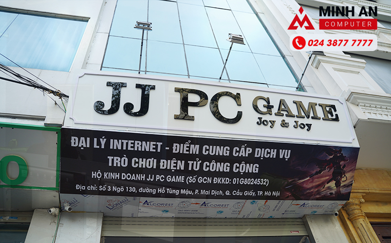 Bên ngoài của Cyber Game Hàn Quốc tại Mai Dịch,