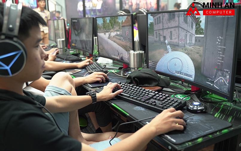 Diamond Gaming Center - Cyber Game tiêu chuẩn quốc tế