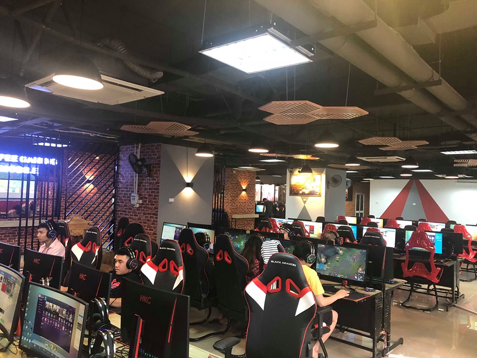 Phong net chuyên nghiệp đạt chuyển Cyper 